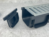 Plastový odtokový žlab A15 s pozinkovanou mříží (set 3 ks)